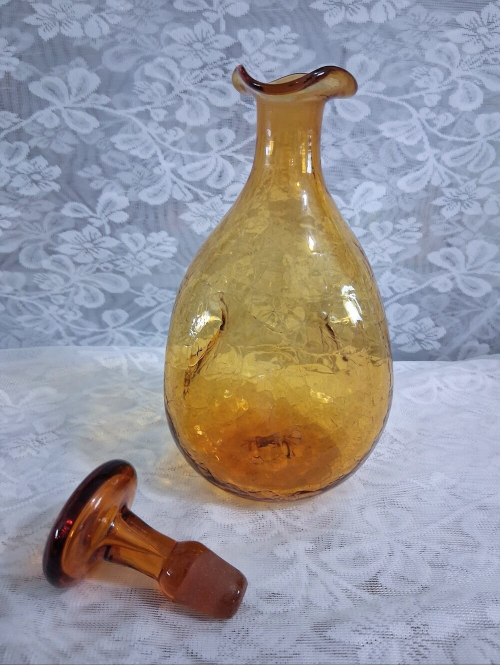 Vintage Blenko Honey Amber Pinched Crackle Glass Decanter 3 Lobe MCM - Picture 3 of 11